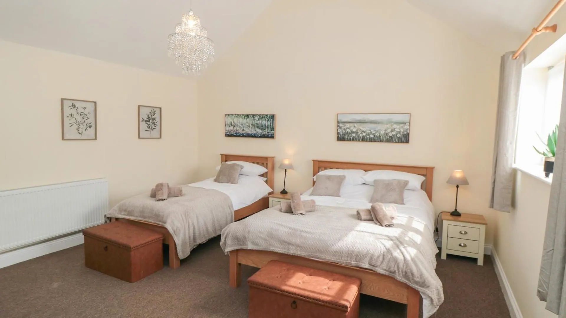 Curlew Cottage Filey 0*,